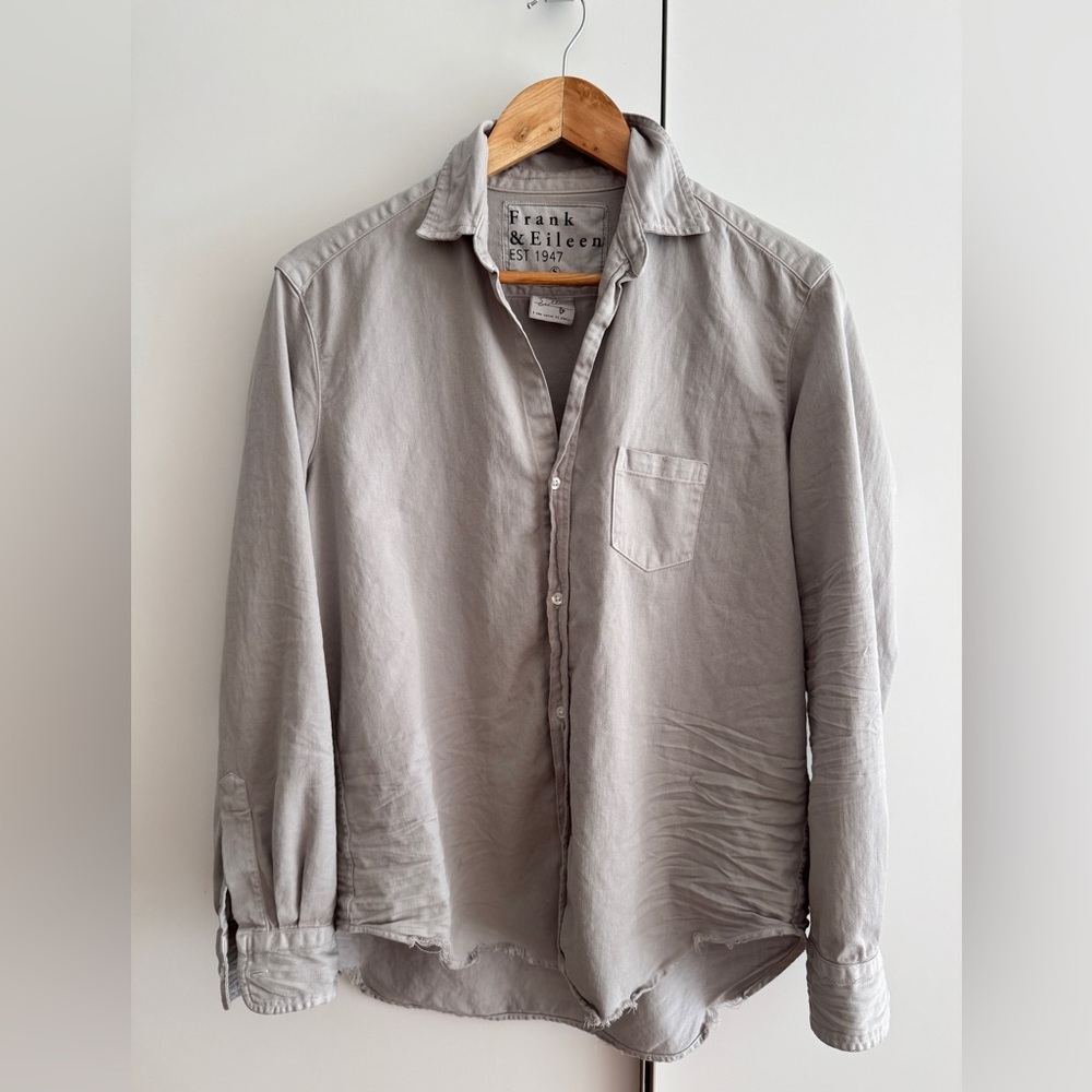 Frank & Eileen Eileen denim button up is putty grey S